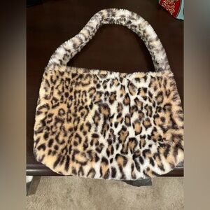Brandy Melville Leopard Print Faux Fur Shoulder Bag. NEW( no tags )